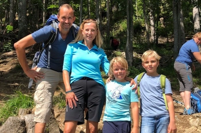 Familienministerin Juliane Bogner-Strauß mit Familie