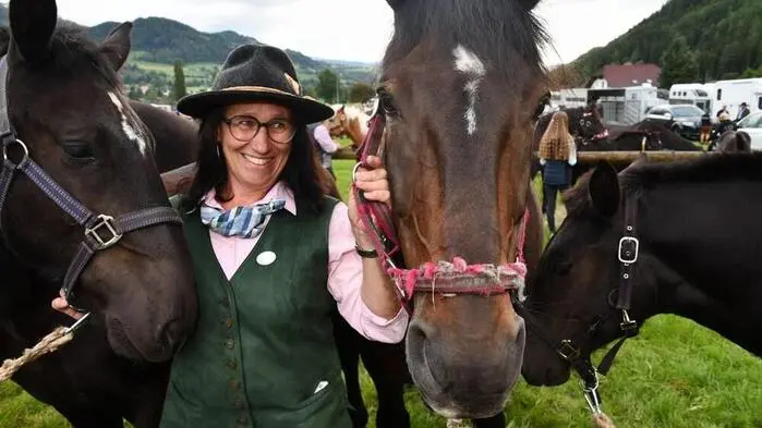 Schöder stand am Samstag ganz im Zeichen der Pferdezucht. Zum 116. Pferdemarkt kamen Pferdefreunde aus nah und fern und machten die Gemeinde am Fuße des Sölkpasses einmal mehr zum Zentrum der heimischen Pferdezucht.