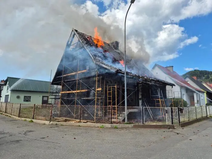 Das Wohnhaus stand in Vollbrand