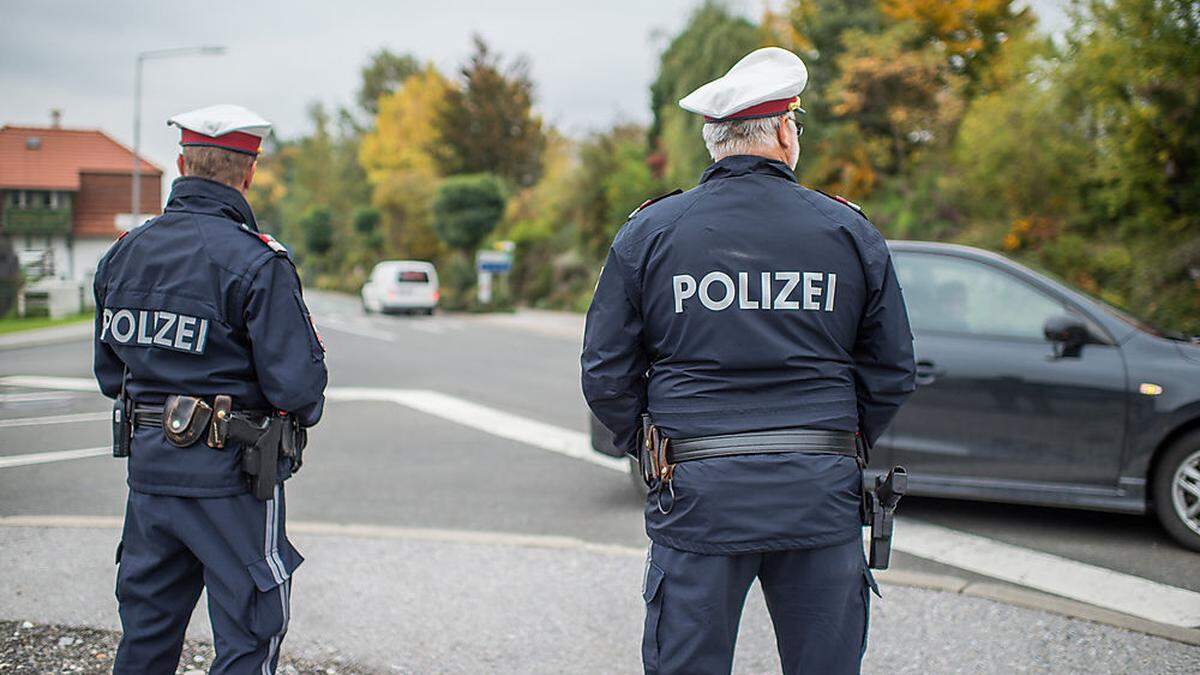 Die mutmaßlichen Waffenhändler wurden bei einem Polizeieinsatz Mitte Dezember verhaftet