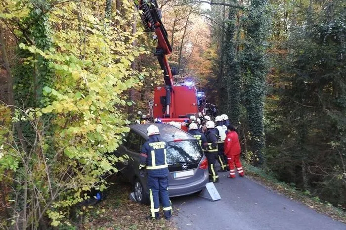 Zwei Notärzte konnten leider nur noch den Tod der Frau feststellen.