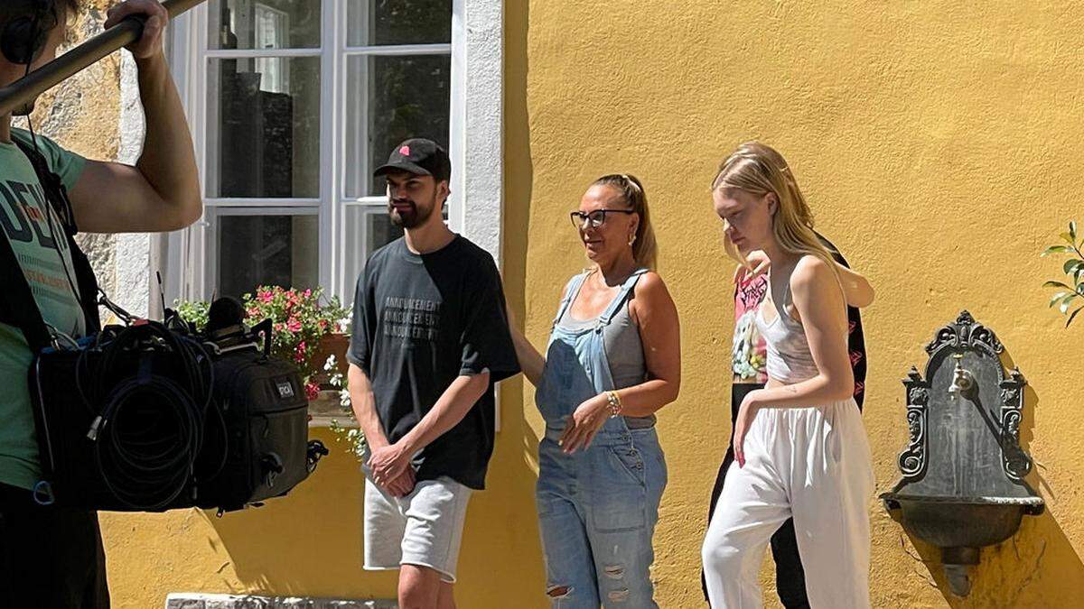 Making-of-Bild: &quot;Diese Ochsenknechts&quot; zeigt die Promifamilie, auch am Land in Dobl bei Graz 