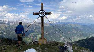Das Gipfelkreuz wird am 17. Juni eingeweiht