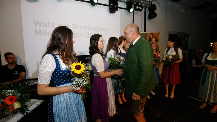 Die Wahl der neuen Milchhoheiten stand unter anderem beim Milchfest 2023 in St. Marein-Feistritz am Programm.