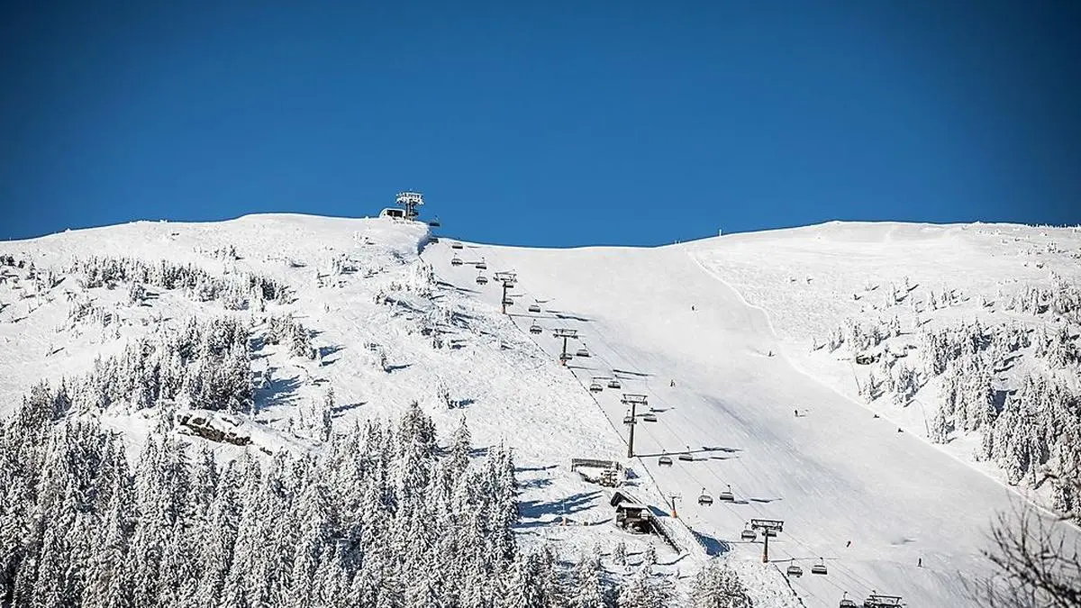 Am Katschberg kollidierte eine Siebenjährige mit einer bislang unbekannten Skifahrerin