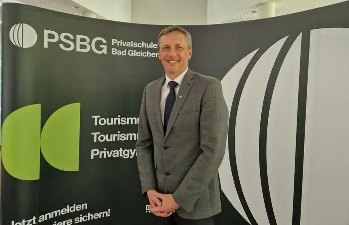 Direktor Alfred Tieber nennt Qualität, Benehmen und Leistungsbereitschaft als wesentlich für den Erfolg in der Tourismusbranche