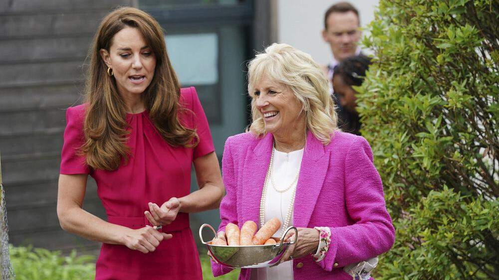 Herzogin Kate und Jill Biden bei ihrem Schulbesuch in Cornwall