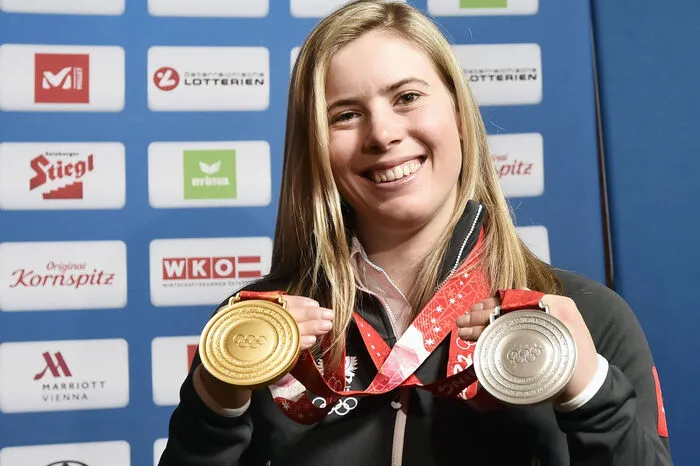 Katharina Liensberger räumte gleich doppelt ab. Gold im Teambewerb und Silber im Slalom gab es für die Vorarlbergerin.