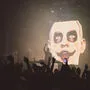 Norman Cook alias Fatboy Slim ist den Großteil des Abends nur als Silhouette zu sehen – und in grotesken Visuals auf der Leinwand