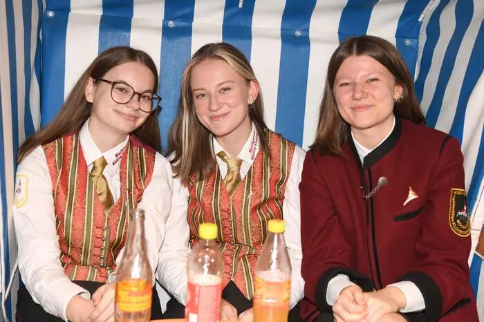 Auch viele Jungmusikerinnen waren dabei