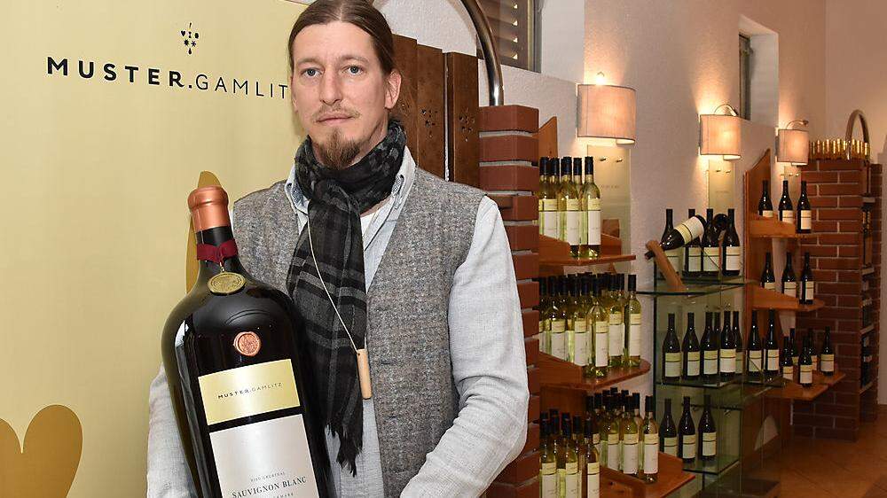 Reinhard Muster mit seinem hochdekorierten Paradewein &quot;Sauvignon Blanc Grubthal&quot;