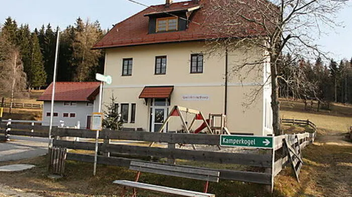 Der Volksschule in Kamp droht die Schließung. Dies will man im Dorf nicht hinnehmen
