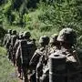 Ukrainische Soldaten beim Training 