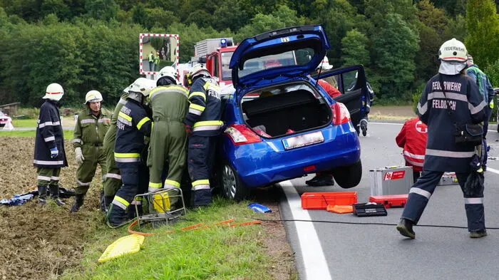 Der Unfall ereignete sich am Mittwoch gegen 13.30 Uhr in Leitersdorf im Raabtal (Stadtgemeinde Feldbach).