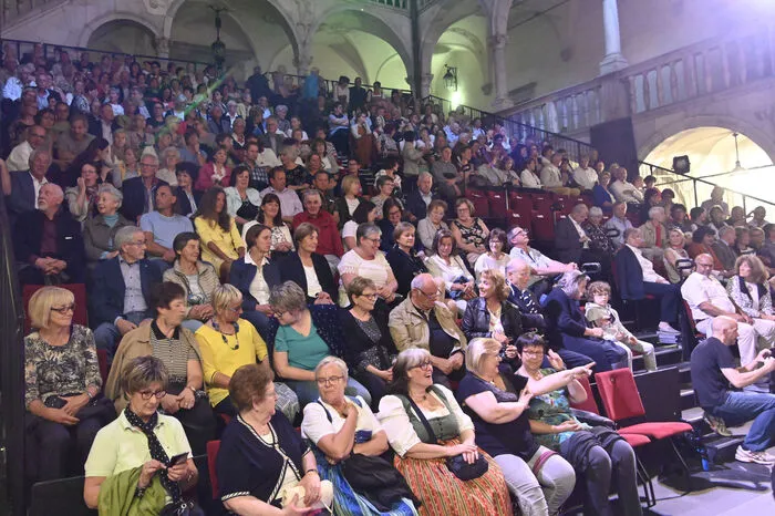 Das Musical im Schlosshof war bestens besucht.