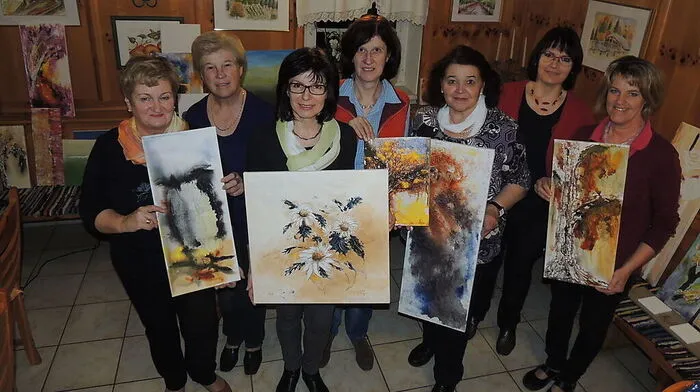 Maria Anna Maier, Theresia Stangl, Franziska Maier, Rosemarie Feldgitscher, Cäzilia Gamperl, Elisabeth Lindner und Christa Genser (von links).