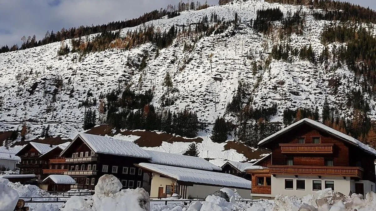 Insgesamt 810 Holz- und Stahlkonstruktionen schützen Teile von Großdorf vor Lawinen