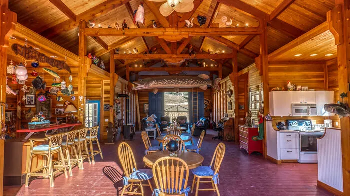 Die “Ranch at the Fisher Creek” liegt eingebettet in den Ausläufern der Rocky Mountains, rund eine Autostunde von der westkanadischen Metropole Calgary entfernt.