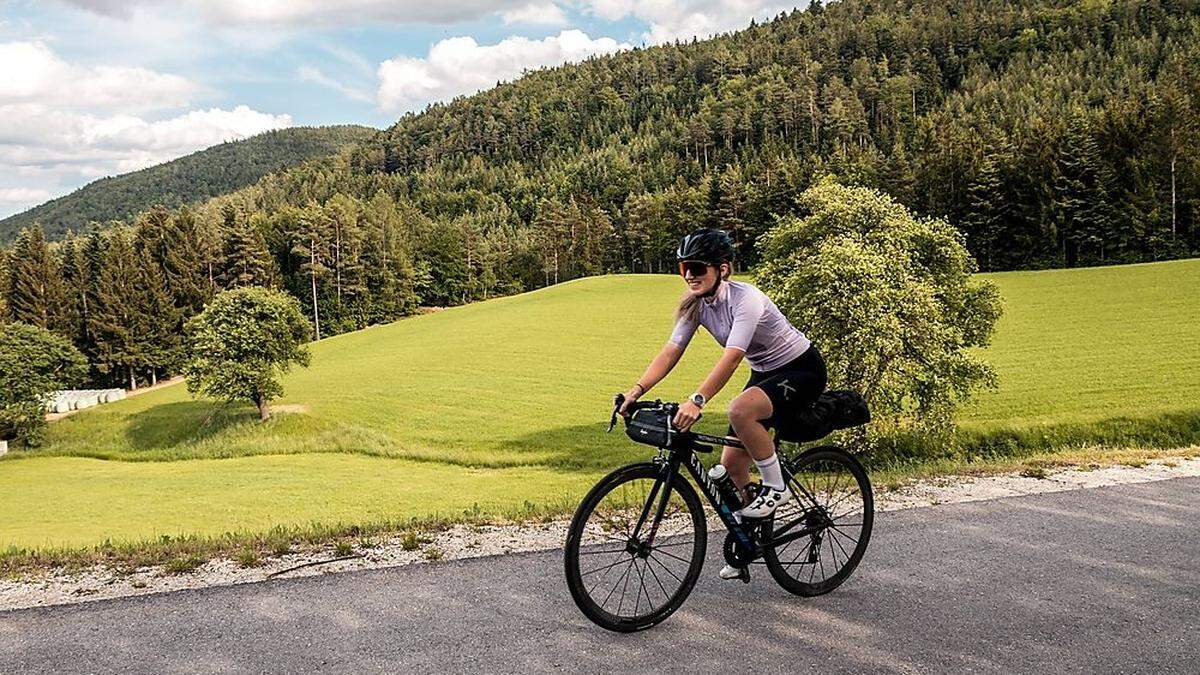 Anja Gleichweit fähr die Weinland Steiermark Radtour ab