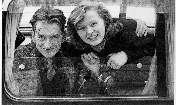 Nikolaus und Alice Harnoncourt 1950 bei einer Frankreich-Tournee