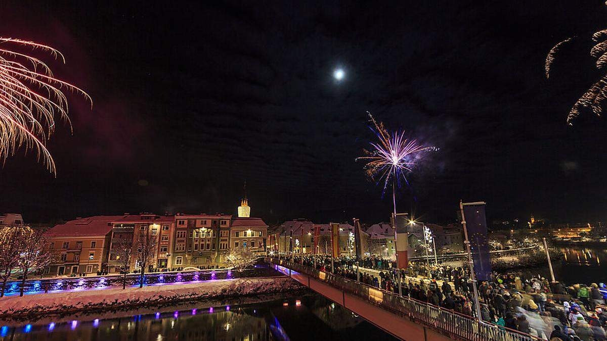 Feuerwerk zu Silvester in Villach