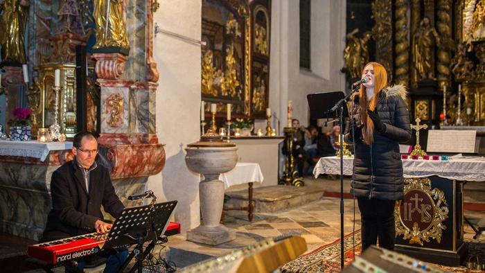 Die Musiker Stefan Leikauf und Stefanie Sprachmann organisierten zum dritten Mal ein Weihnachtskonzert für den guten Zweck.