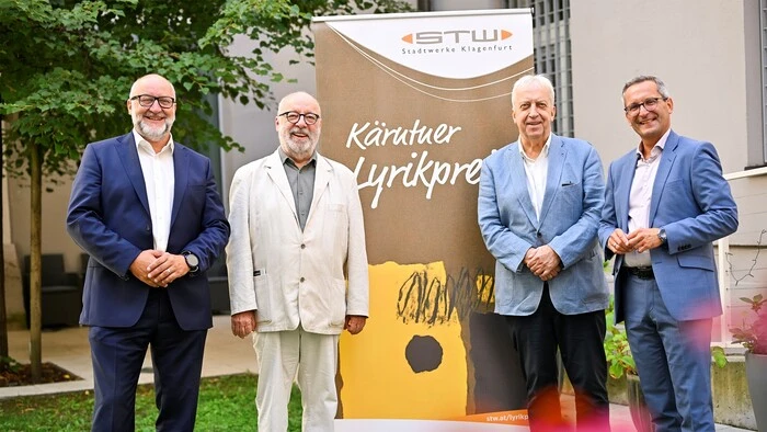 Stadtwerke-Chef Erwin Smole, Jury-Vorsitzender Günter Schmidauer, Lyrikpreis-Gründer Harald Raffer und Kulturstadtrat Franz Petritz
