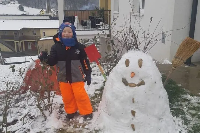 Fabian aus Minihof-Liebau hat diesen schönene Schneemann erschaffen.