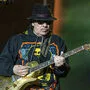 Carlos Santana gönnt sich noch hin und wieder "ein kleines Stückchen Haschisch"