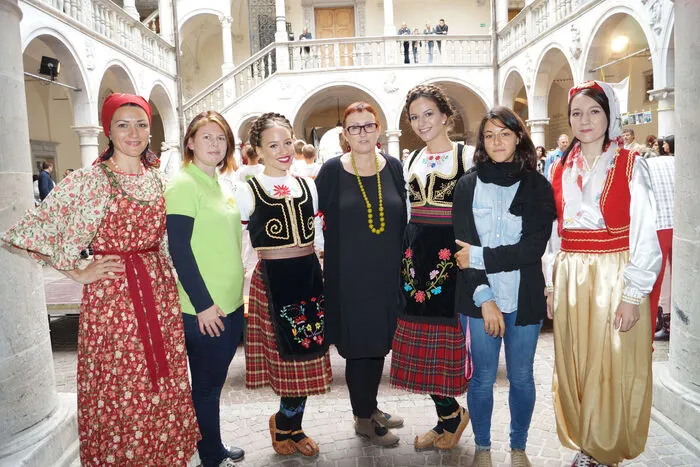 Oxana Tockner, Natascha Schafferer, Lara Rakanovic, Ulrike Bernhard, Jovana Markovic, Magdalena Oblak und Armina Avcic