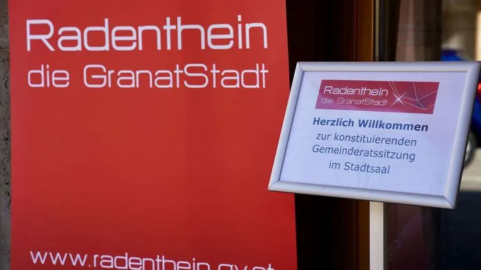 Für Mittwoch 18 Uhr ist die konstituierende Sitzung des Radentheiner Gemeinderates angesetzt. Man hat sogar die Teststraße geräumt, um das Ereignis würdig zu begehen.