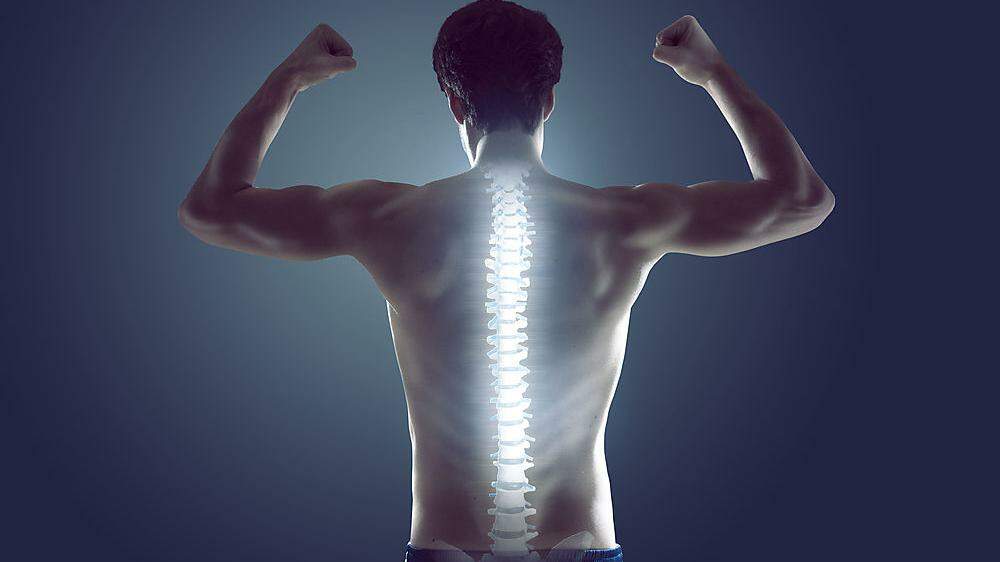 Mentale wie auch körperliche Stärke beugen Rückenschmerzen vor.