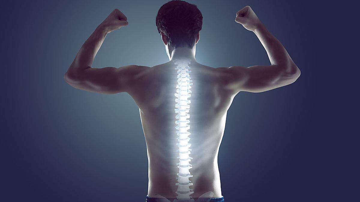 Mentale wie auch körperliche Stärke beugen Rückenschmerzen vor.