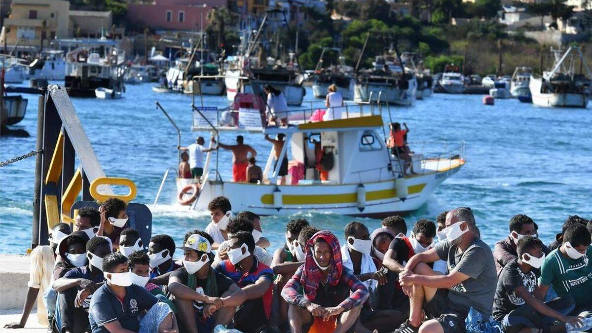 Die Zahl der Boote, die von Tunesien aus Sizilien, Lampedusa oder das süditalienische Festland erreichen, steigt rasant