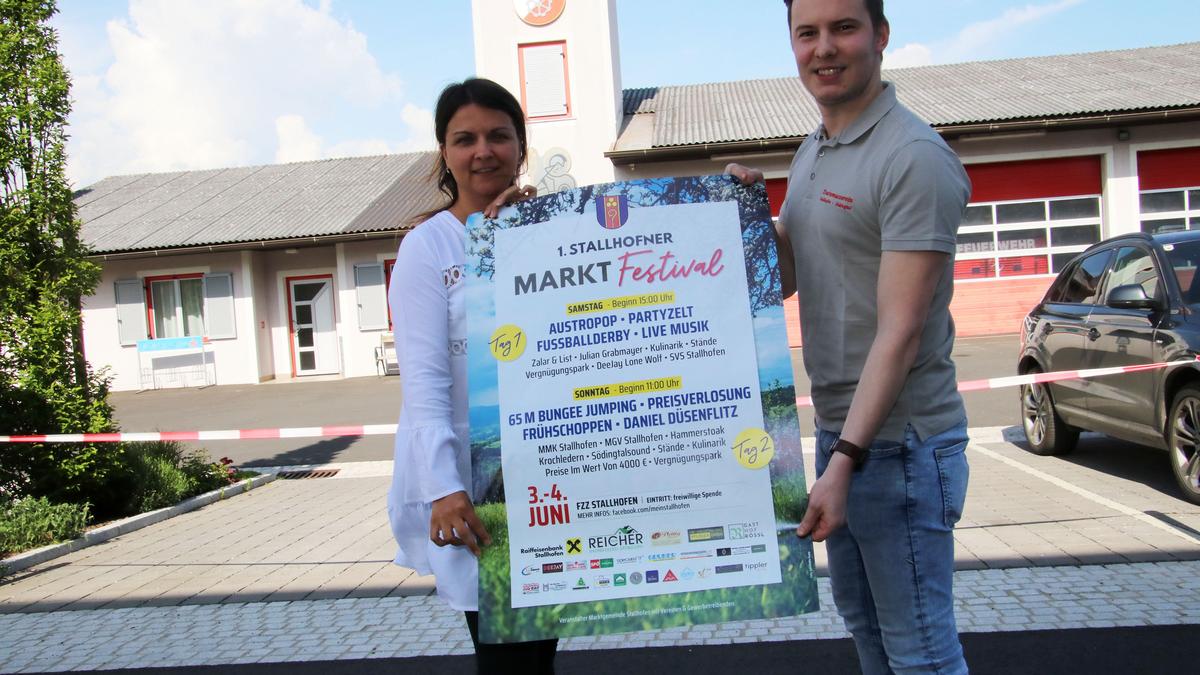 Gemeindebedienstete Angelika Wassermann und der Obmann des Tourismusvereines Stallhofen-Södingtal Michael Rößl Gemeindebedienstete Angelika Wassermann und der Obmann des Tourismusvereines Stallhofen-Södingtal Michael Rößl