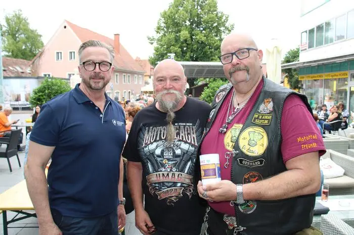 Aufgrund seiner Mehrfachbehinderung benötigt der junge David unterschiedlichste Hilfsmittel.