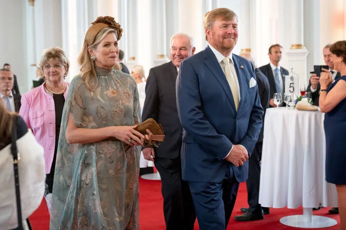 Nach Impulsvorträgen der Wissenschafterinnen Johanna Pirker und Jacquelien Scherpen bedankte sich die royale Delegation – unter anderem waren auch Minister Hugo De Jonge und der niederländische Botschafter in Wien Gierveld Aldrik dabei – in festlichem Rahmen für die Gastfreundschaft.