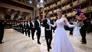 Alles Walzer am Opernball. 