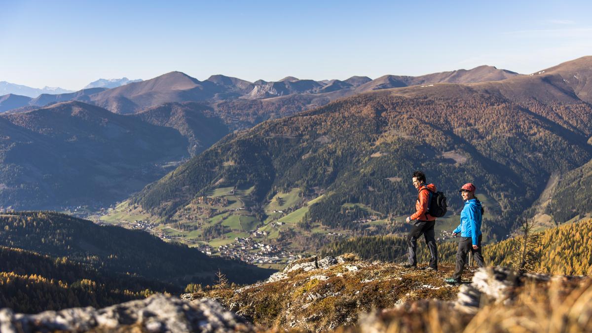 Die Nockregion bietet noch die Möglichkeit einer Wanderung im Herbst