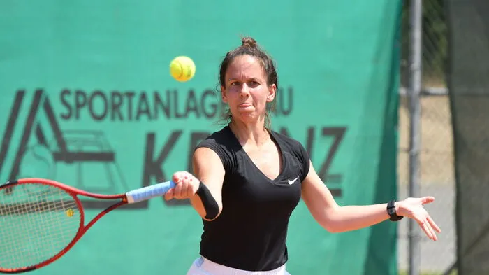 Angelika Fink aus Graz setzte sich im Damen-Finale überraschend gegen Seriensiegerin Stefanie Ramsauer (UTC Kirchberg) durch.