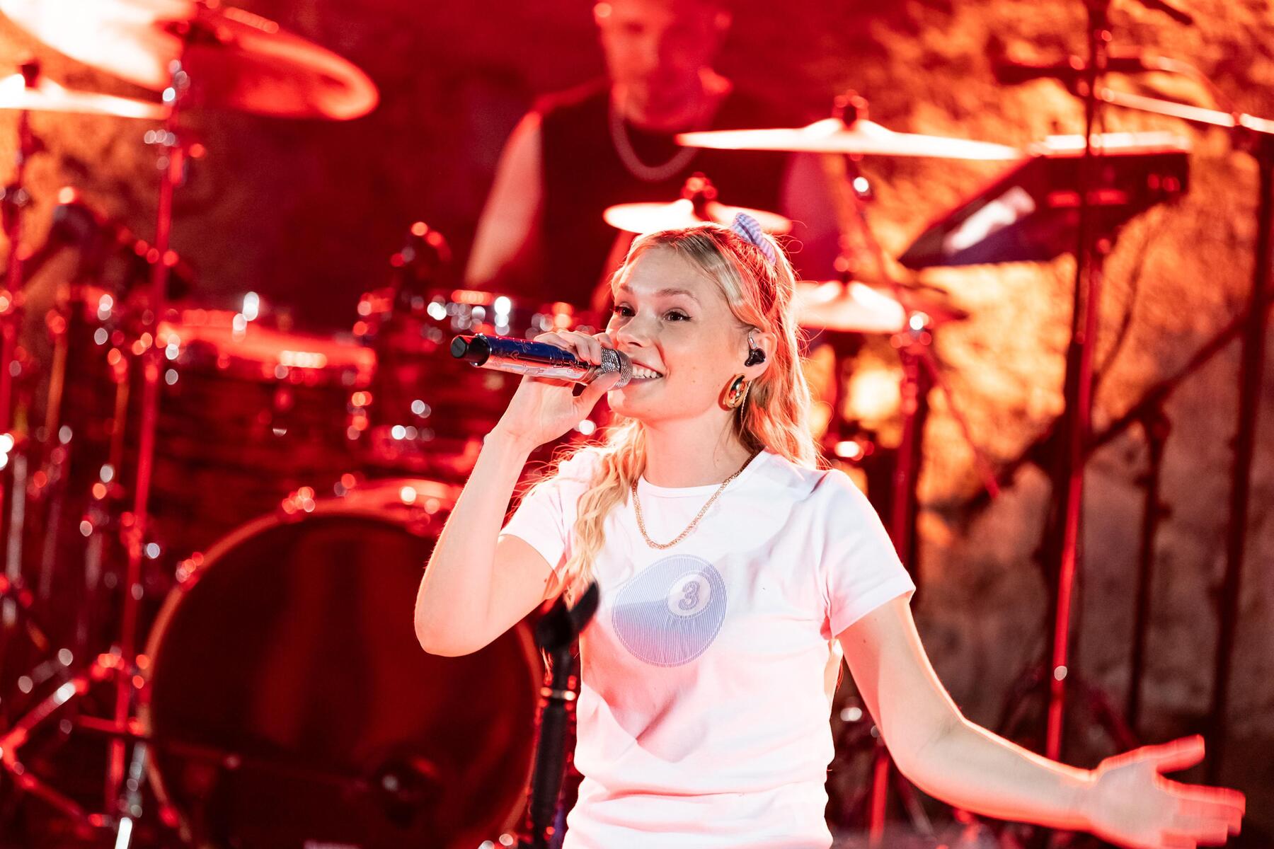 Musikkompass: Neue Songs aus Kärnten: Esther Graf setzt auf Hoffnung