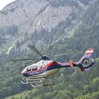 Der Polizeihubschrauber war auf der Suche nach den Vermissten