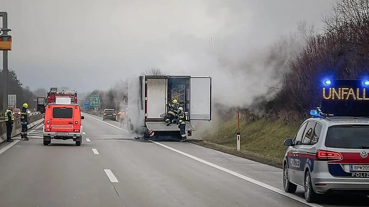 Die FF St. Georgen am Sandhof und die Berufsfeuerwehr standen im Einsatz 