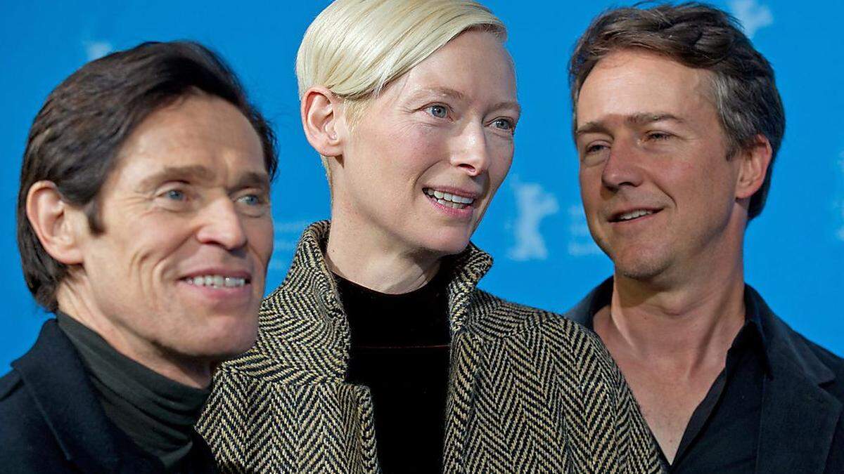 Mit seinen Schauspielkollegen Tilda Swinton und Edward Norton bei der Präsentation von "Grand Budapest Hotel" 