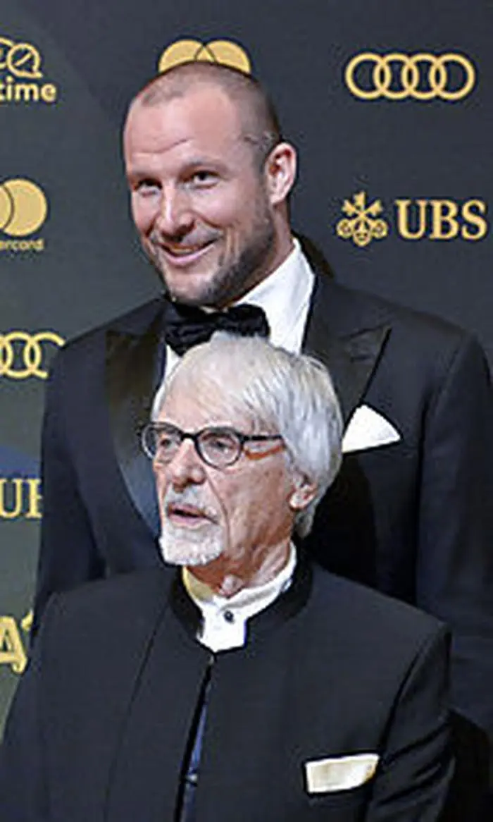Aksel Svindal vor der Race Party mit Bernie Ecclestone