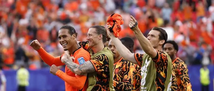 Es gibt was zu feiern: Die Niederlande stehen ungeschlagen als Gruppensieger im Sechzehntelfinale