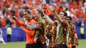 Es gibt was zu feiern: Die Niederlande stehen ungeschlagen als Gruppensieger im Sechzehntelfinale 