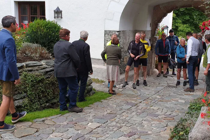 ... und die wackeren Radfahrer treten ein