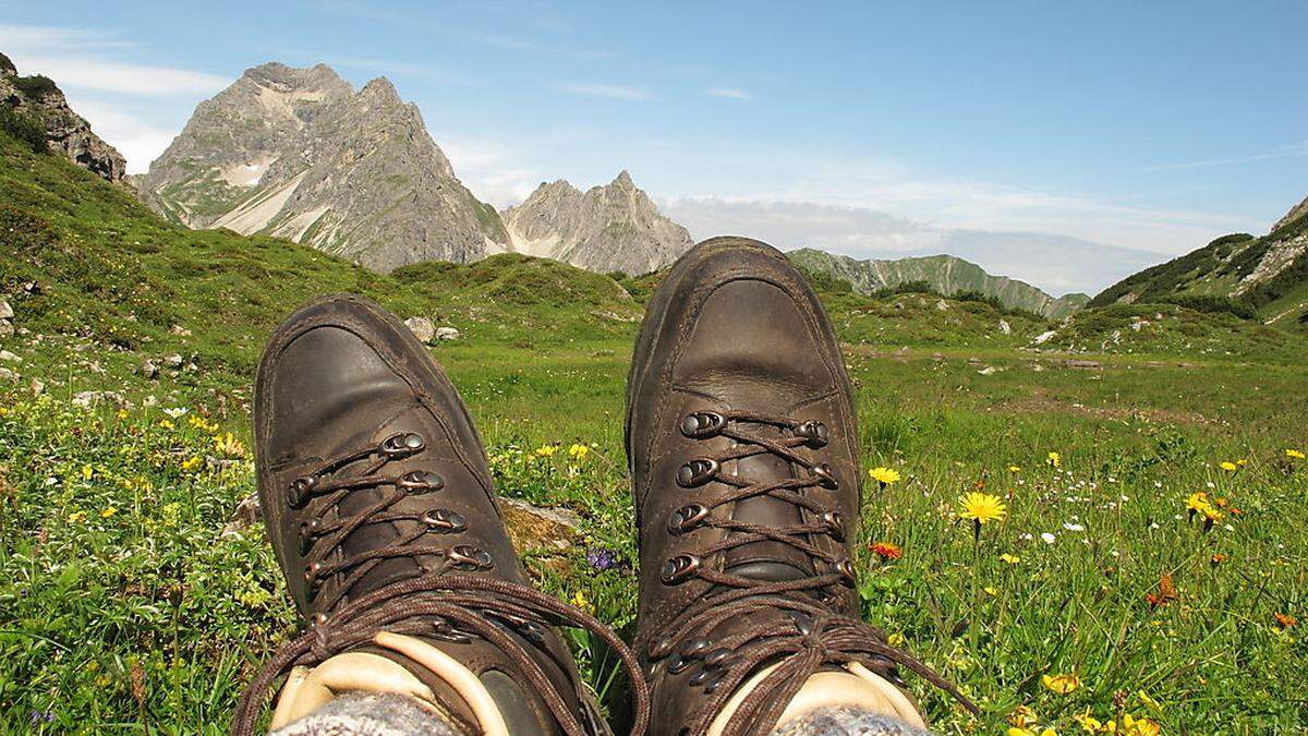 Wer gerne wandert, hat im Geopark Karawanken/Karawanke mit 1200 Kilometer Wanderwegen die Qual der Wahl 