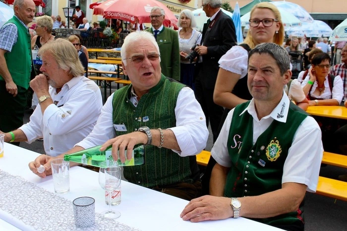 Klicken Sie durch die Bilder!